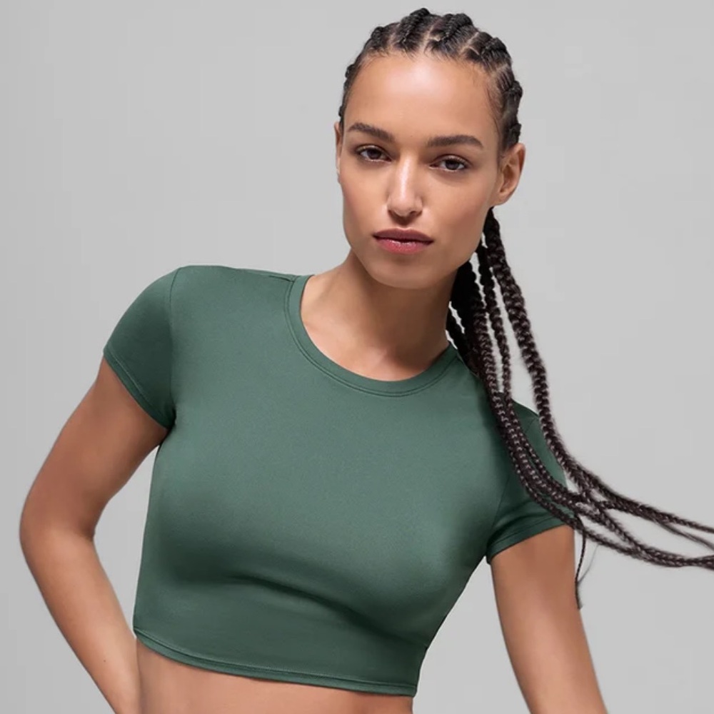 ALO Yoga Women's Short Sleeve Crop Top - Olive Green
